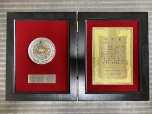 受賞楯